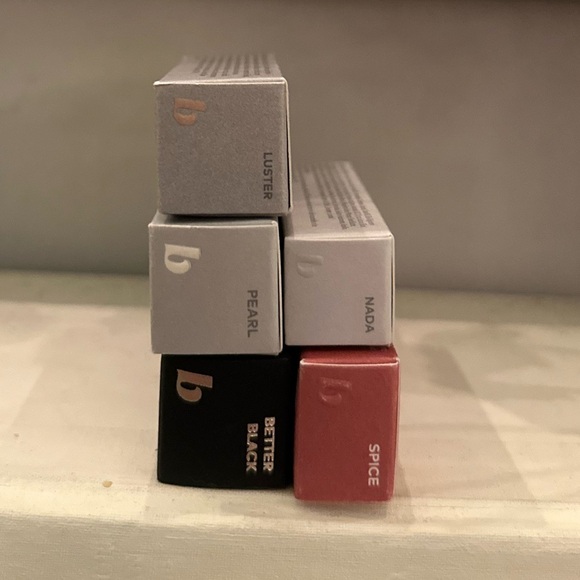 Beautycounter ‘LUSTER’ Lid Glow - Picture 7 of 8